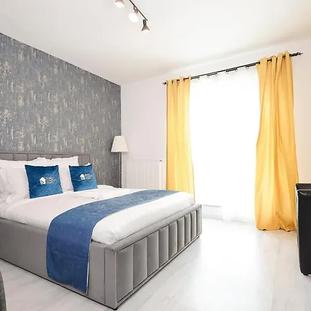 Smart Concept Living Plaza Apartman Bukarest