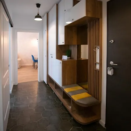 Smart Concept Living Plaza * בוקרשט