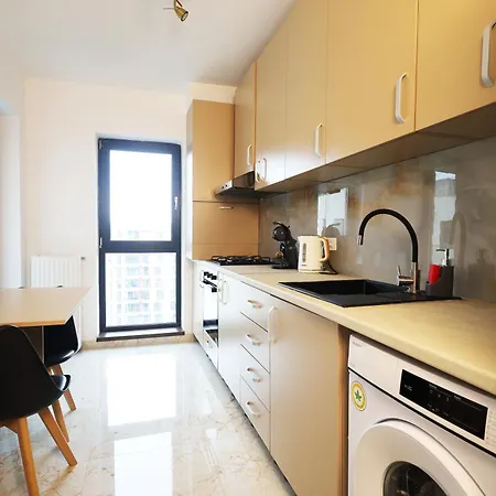 Smart Concept Living Plaza דירה *